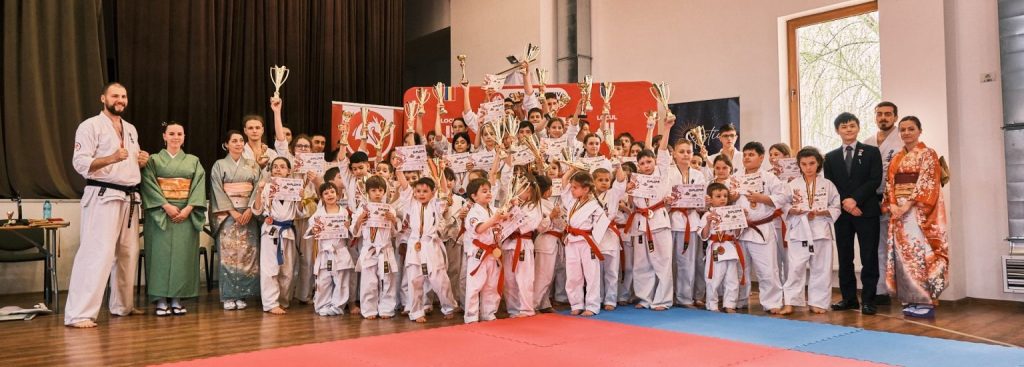 Autoapărare pentru copii – antrenamente structurate la Dragonii Vlăsiei